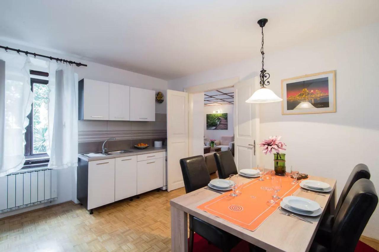 Charming Apartment Koper Zewnętrze zdjęcie
